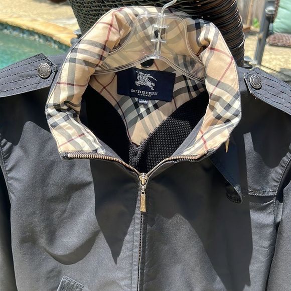 Burberry London Black 150A Jacket with Khaki Plaid Accents and Zipper Hood - Picture 10 of 16